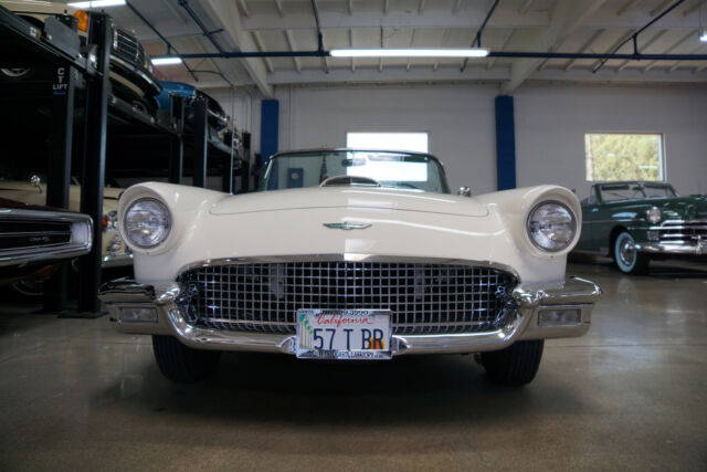 Ford Thunderbird 312 V8 Convertible 1957 image number 34