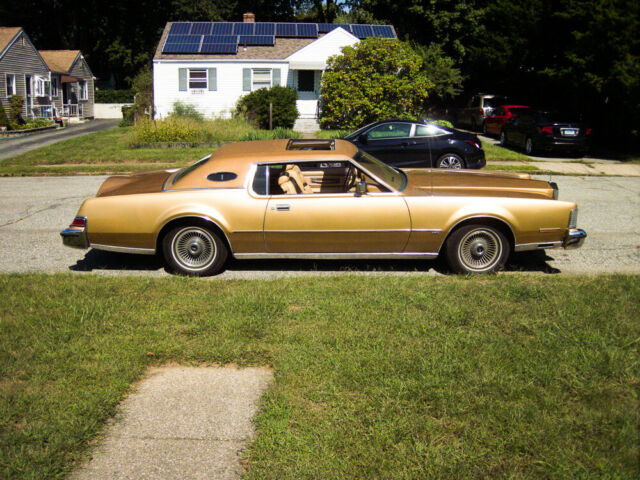 Lincoln Continental 1974 image number 2