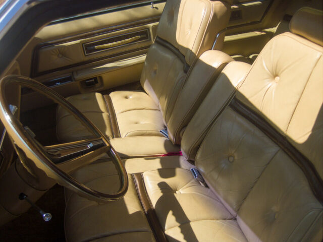 Lincoln Continental 1974 image number 26