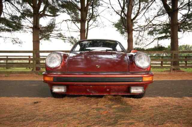 Porsche 911 S 1976 image number 15