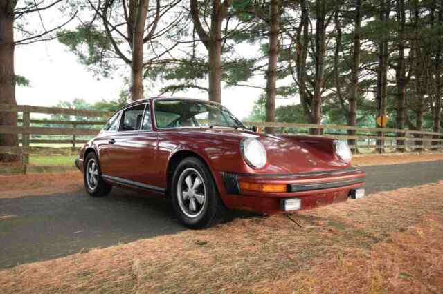 Porsche 911 S 1976 image number 16