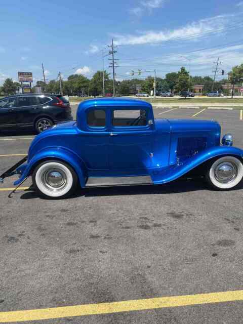 Ford coupe 1932 image number 2