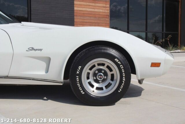 Chevrolet Corvette 1974 image number 32