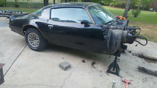 Pontiac Trans Am 1977 image number 21