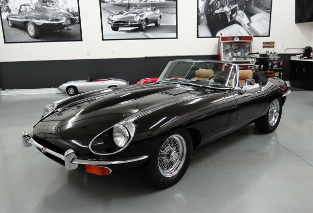 Jaguar E-Type 1969 image number 0