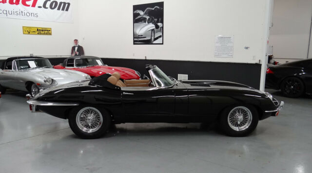 Jaguar E-Type 1969 image number 29