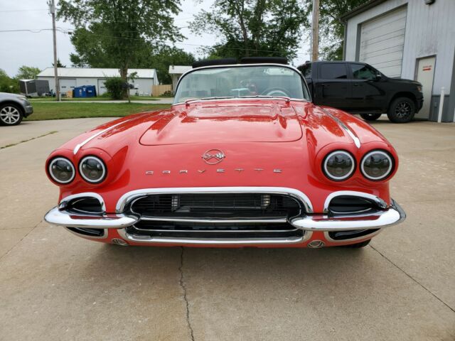 Chevrolet Corvette 1962 image number 35