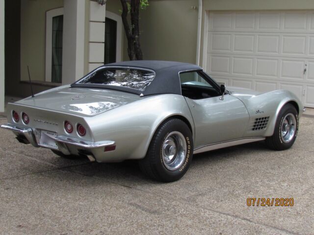 Chevrolet Corvette 1972 image number 28