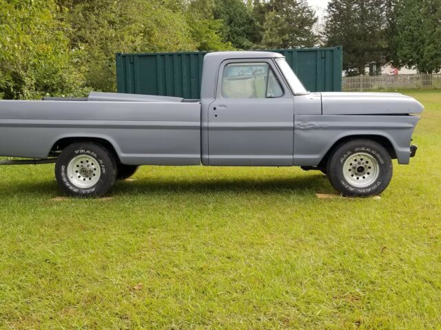 Ford F100 1967 image number 2