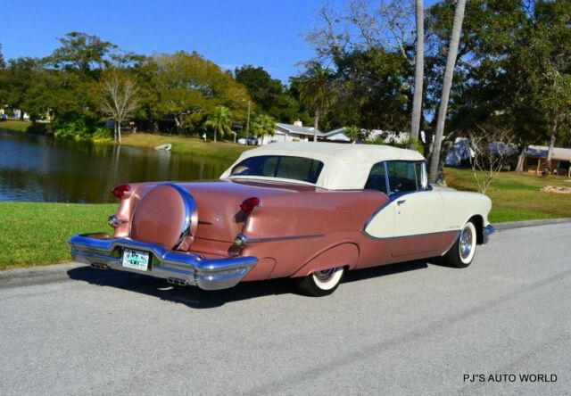 Oldsmobile Ninety-Eight 1956 image number 11