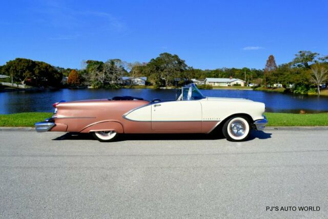 Oldsmobile Ninety-Eight 1956 image number 17