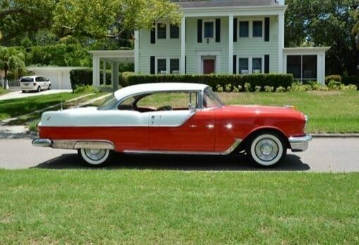 Pontiac Chieftain 1955 image number 1