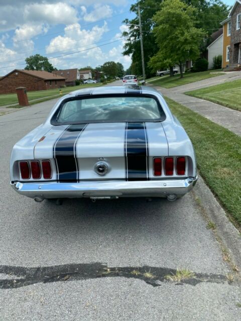 Ford Mustang 1969 image number 3