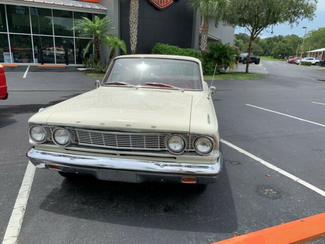 Ford Fairlane 1964 image number 2