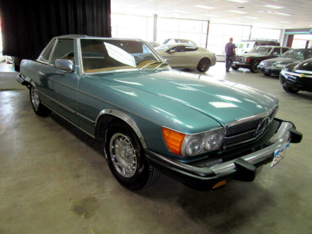 Mercedes-Benz SL-Class 1979 image number 17