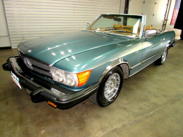 Mercedes-Benz SL-Class 1979 image number 42