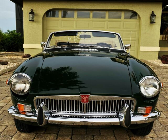 MG MGB 1978 image number 9