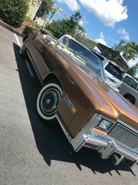 Cadillac Eldorado 1976 image number 2