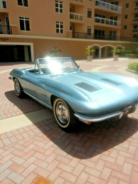 Chevrolet Corvette 1963 image number 10