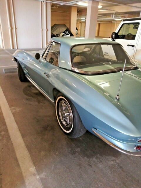 Chevrolet Corvette 1963 image number 23