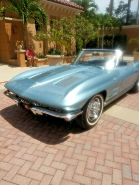 Chevrolet Corvette 1963 image number 32