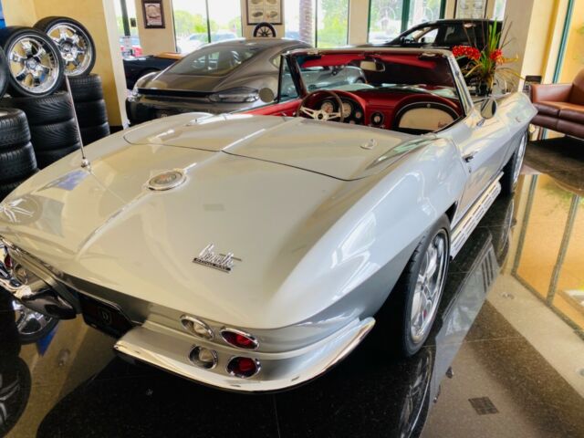 Chevrolet Corvette 1966 image number 29