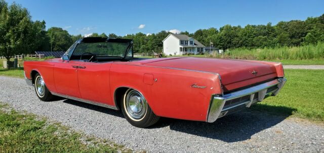 Lincoln Continental 1966 image number 2