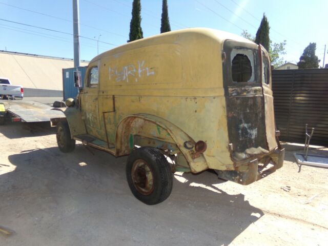 Dodge Power Wagon 1941 image number 26