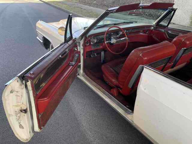 Cadillac Eldorado Convertible 1965 image number 25