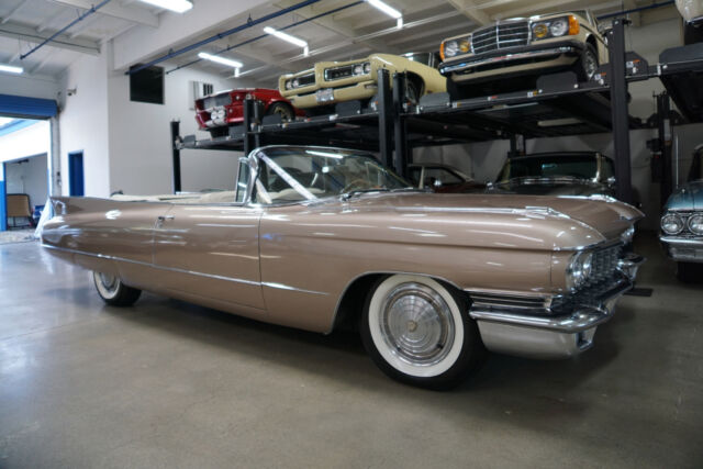 Cadillac Series 62 V8 Convertible 1960 image number 32