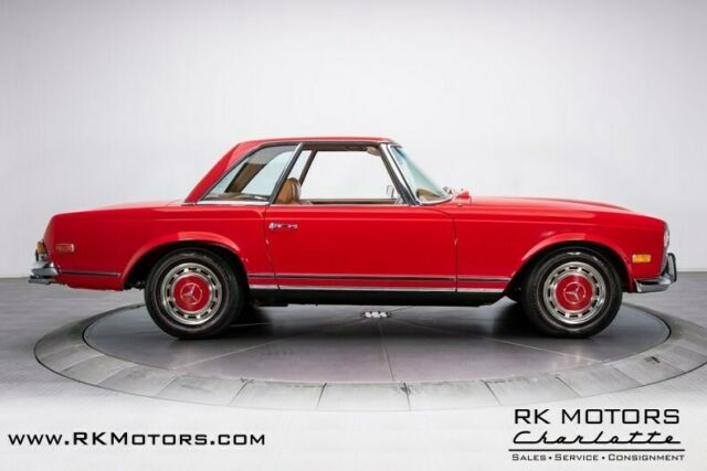 Mercedes-Benz SL-Class 1971 image number 18