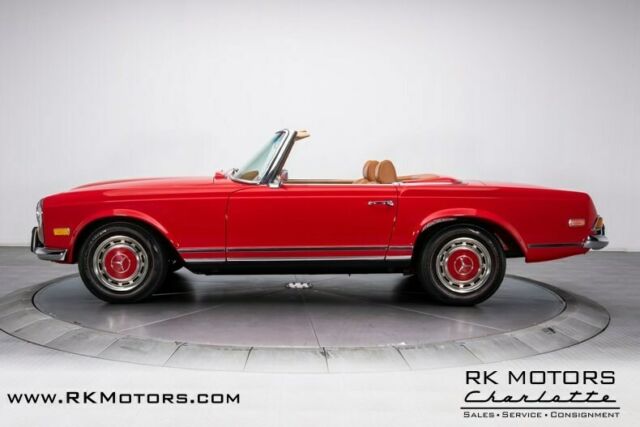 Mercedes-Benz SL-Class 1971 image number 19