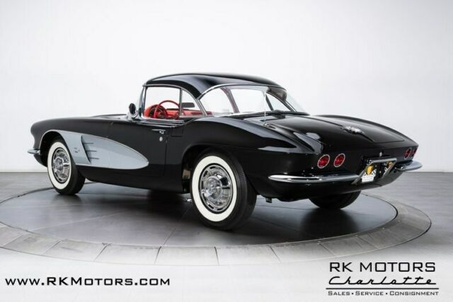 Chevrolet Corvette 1961 image number 35