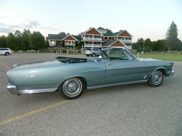 Ford Galaxie 1966 image number 9