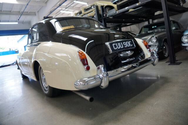 Bentley S3 1965 image number 37