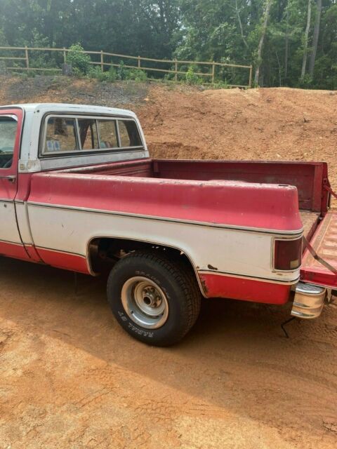 Chevrolet C/K Pickup 1500 1977 image number 2