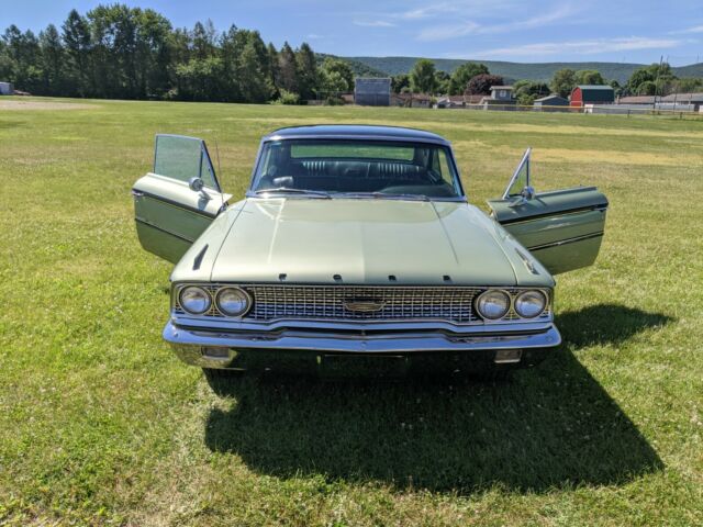 Ford Galaxie 1963 image number 14