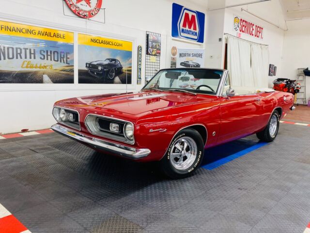 Plymouth Barracuda 1967 image number 2