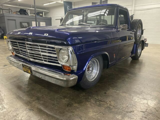 Ford F-100 1967 image number 0