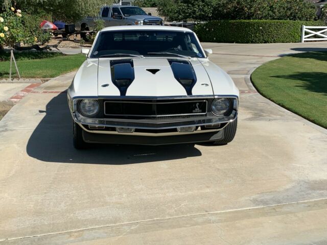 Ford Mustang 1970 image number 2