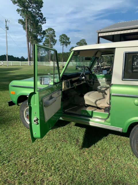 Ford Bronco 1973 image number 1