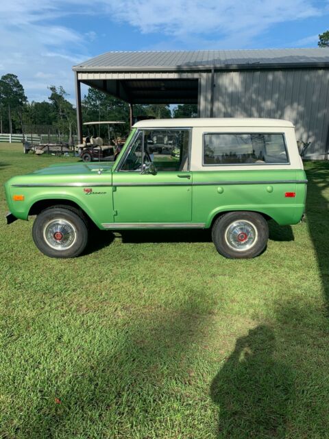 Ford Bronco 1973 image number 11