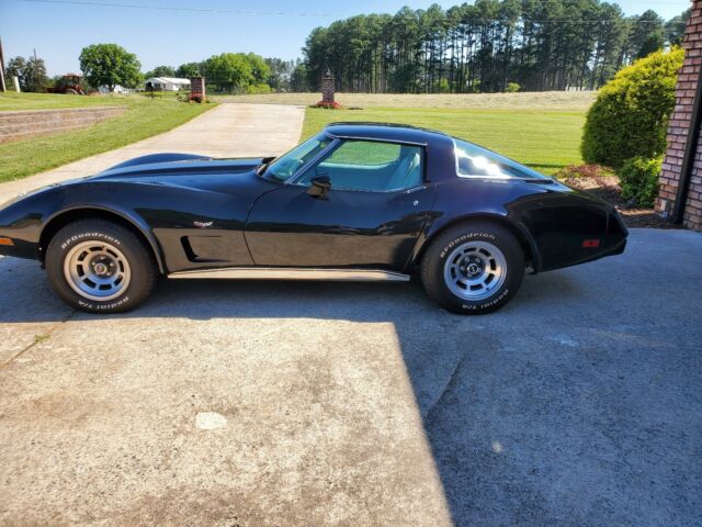 Chevrolet Corvette 1978 image number 15