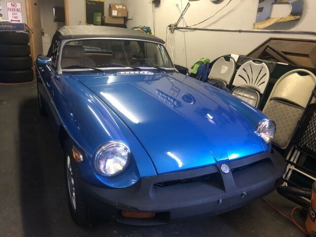 MG MGB 1977 image number 20