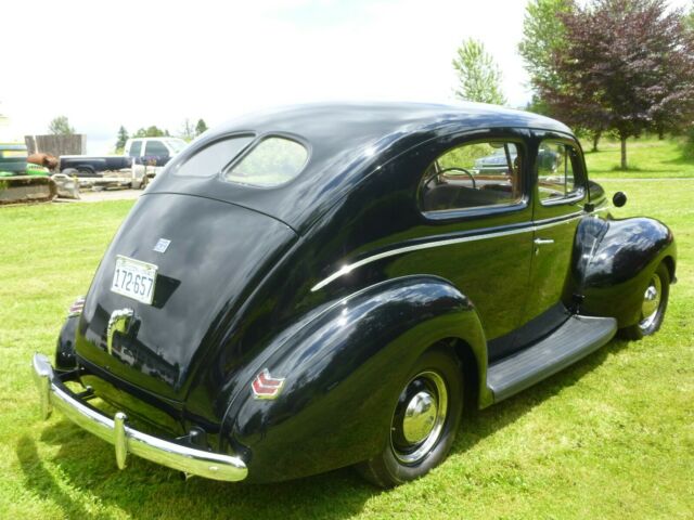 Ford Standard 1940 image number 1