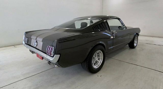 Ford Mustang 2+2 1965 image number 26