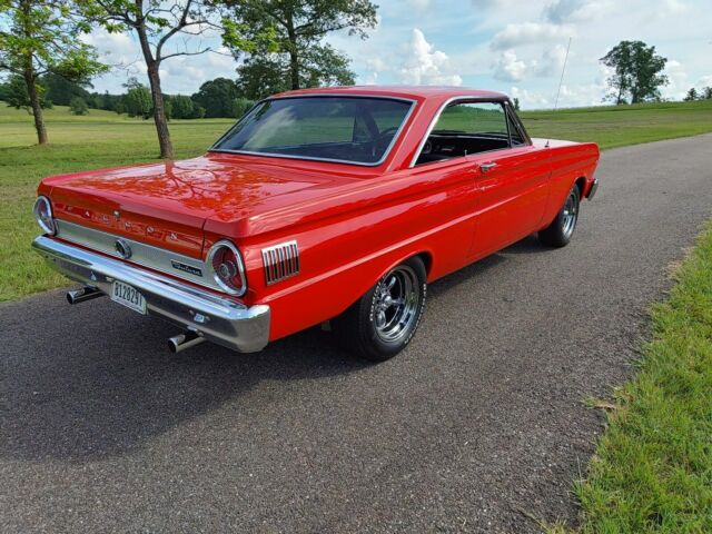 Ford Falcon 1964 image number 2