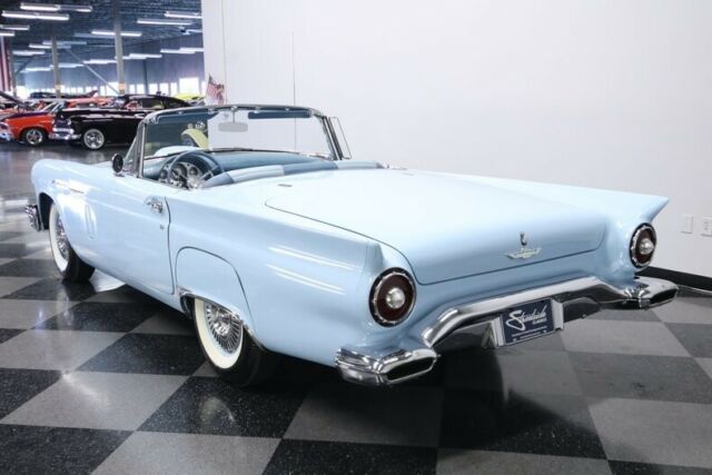 Ford Thunderbird 1957 image number 33