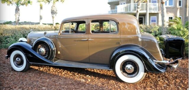 Buick Series 90 1935 image number 21