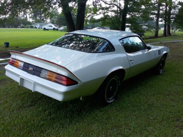 Chevrolet Camaro 1978 image number 33